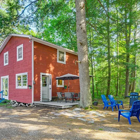 Quiet And Remote Cottage On Panther Pond!
